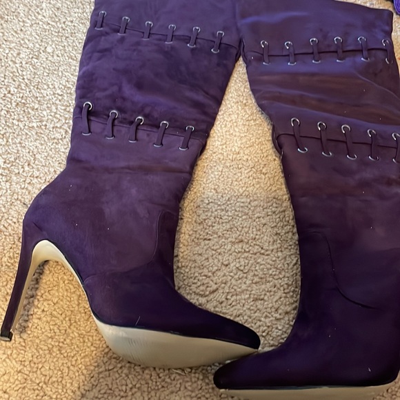 Plum color boots dress up or down . Worn once - Picture 2 of 3